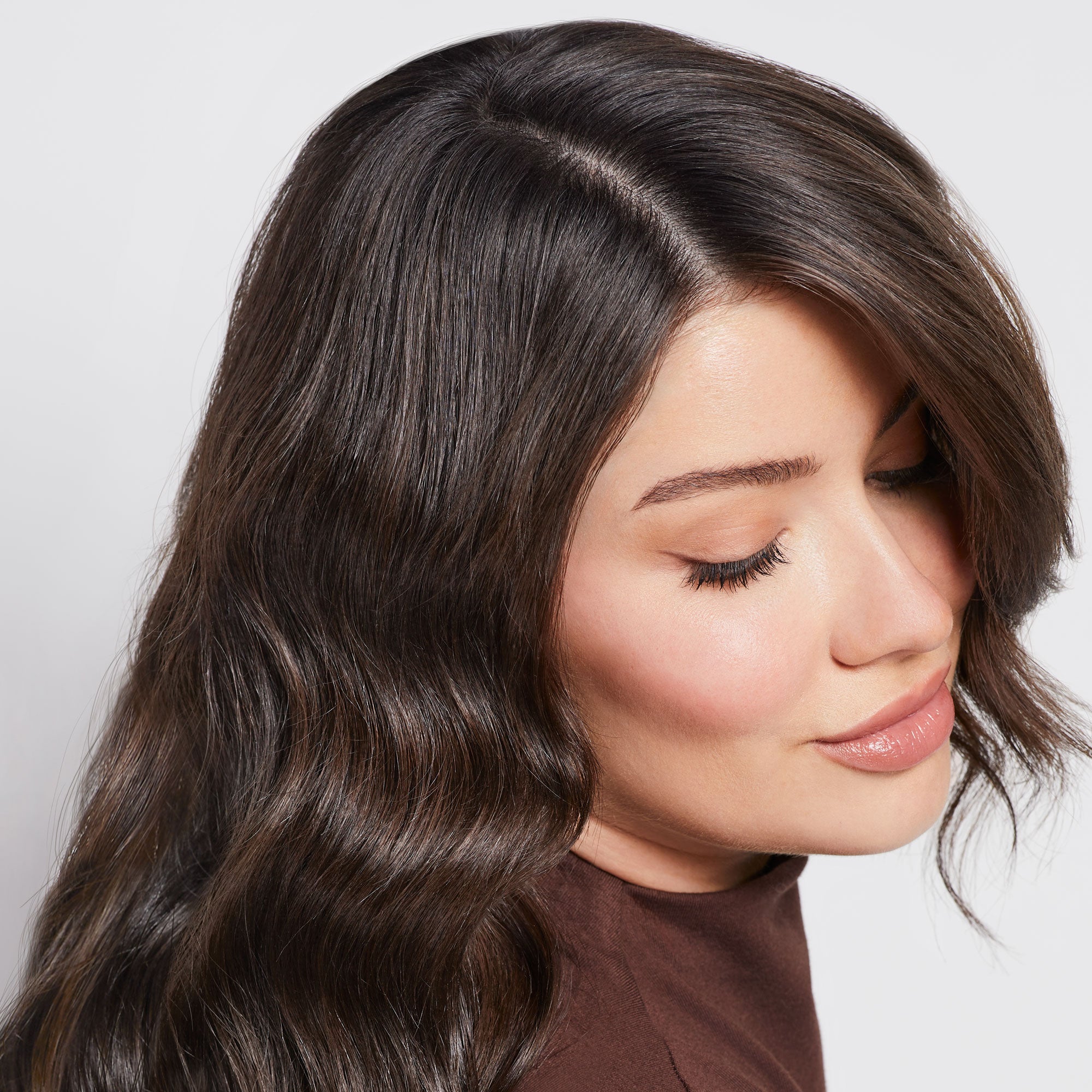 Clean Beauty Scalp Therapy model