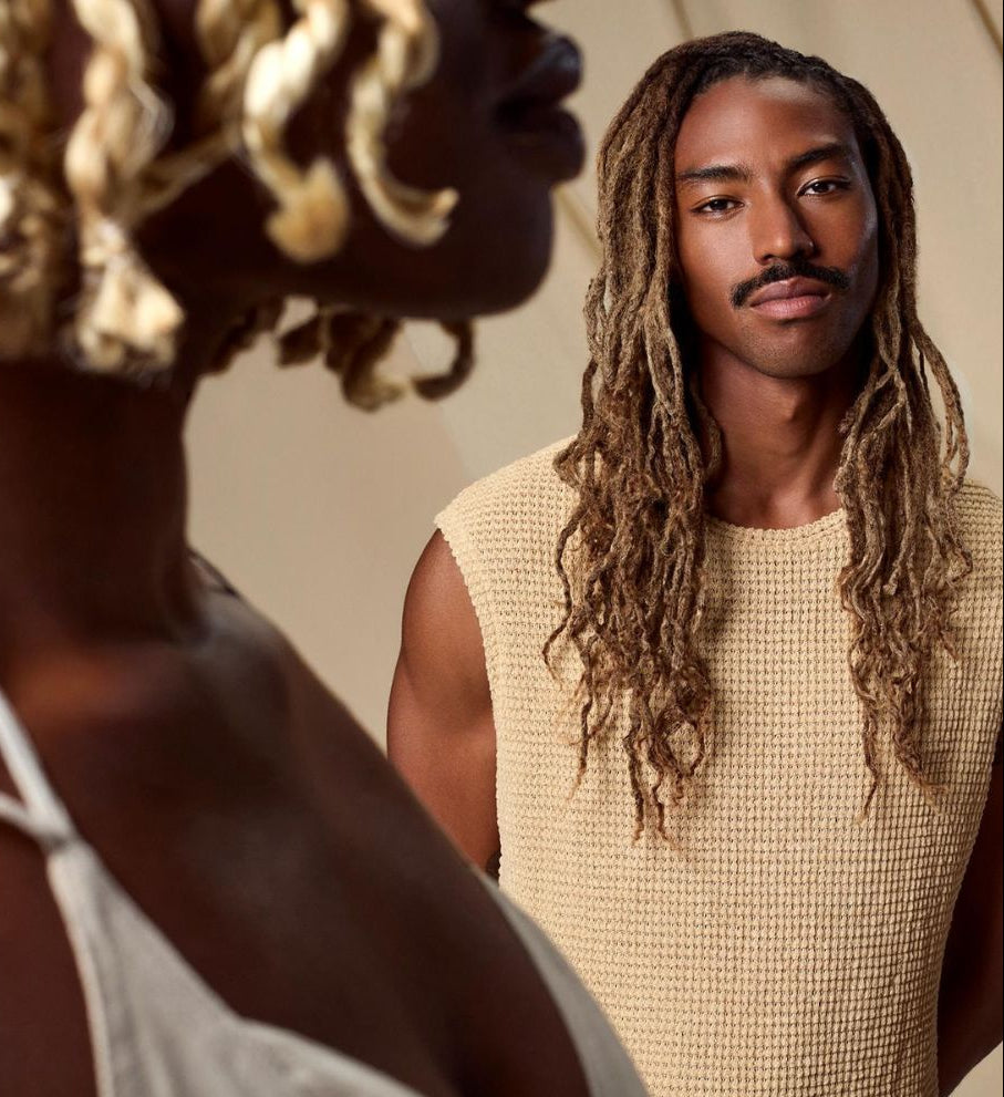 <strong>Curls.  Coils.  Confidence.</strong>