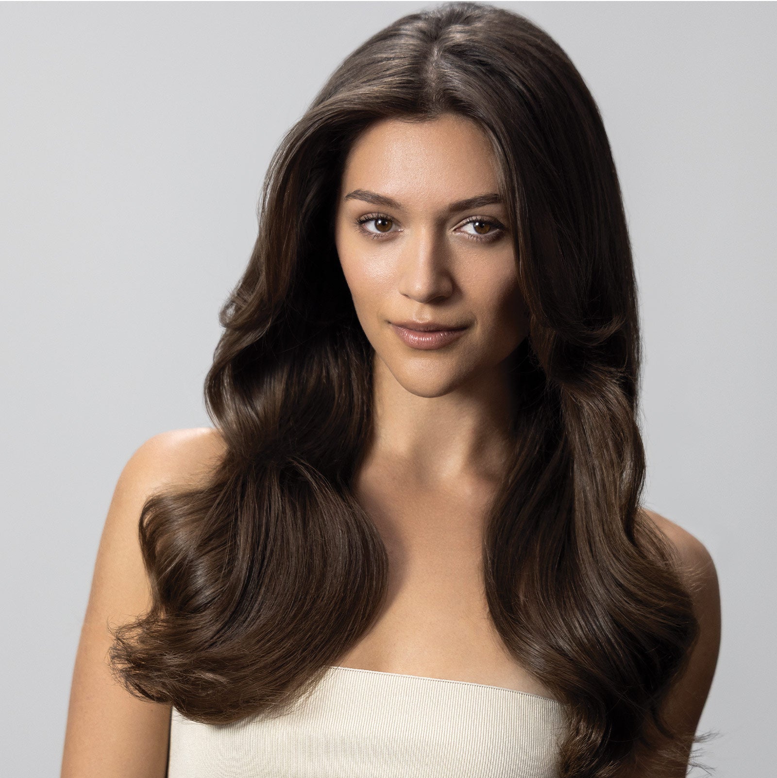<em>Shiny, Frizz-Free </em>Blowouts