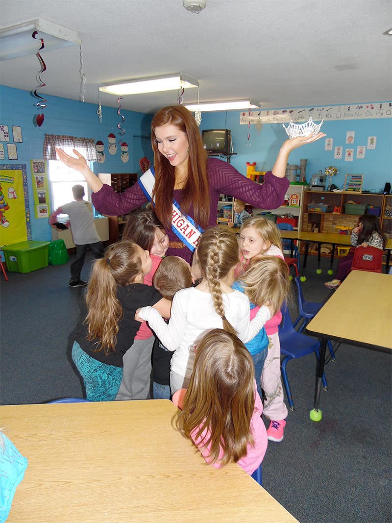 Britain Bennett with Elementary School Children