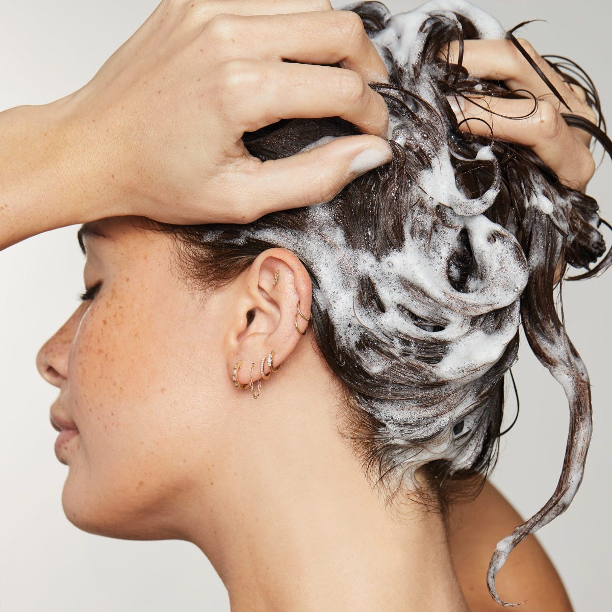 Hydrasoft Shampoo, in-use