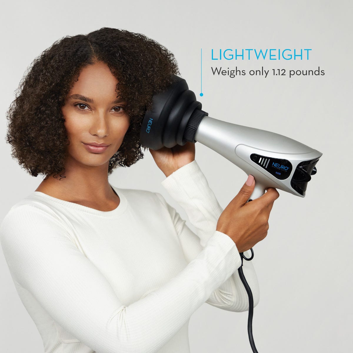 Lightweight: weighs only 1.12 pounds