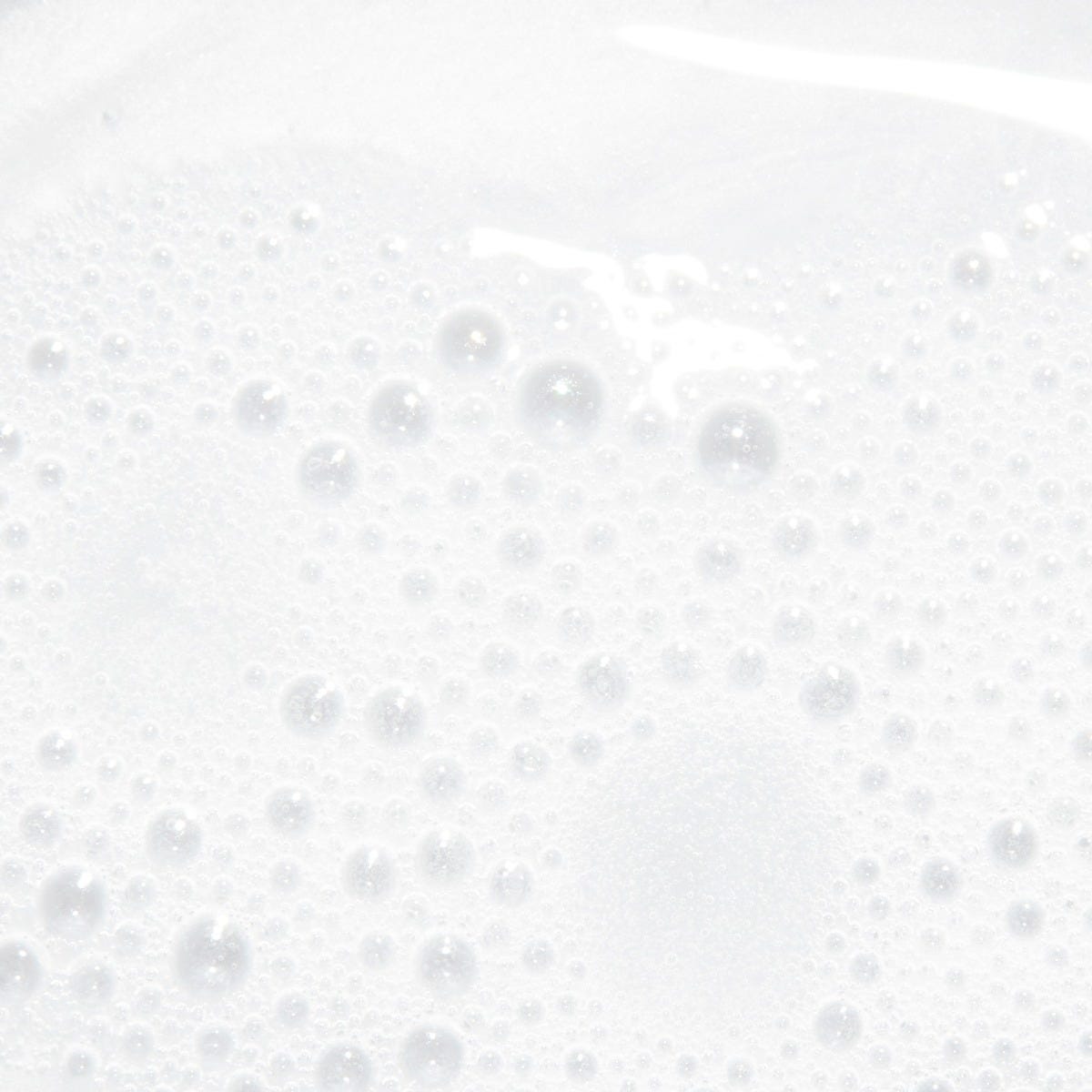 Lavender Mint Moisturizing Shampoo texture smear